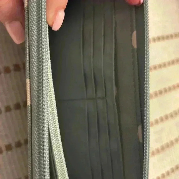 EUC Cath Kidston London Canvas Zip-Around Wallet - Picture 5 of 6